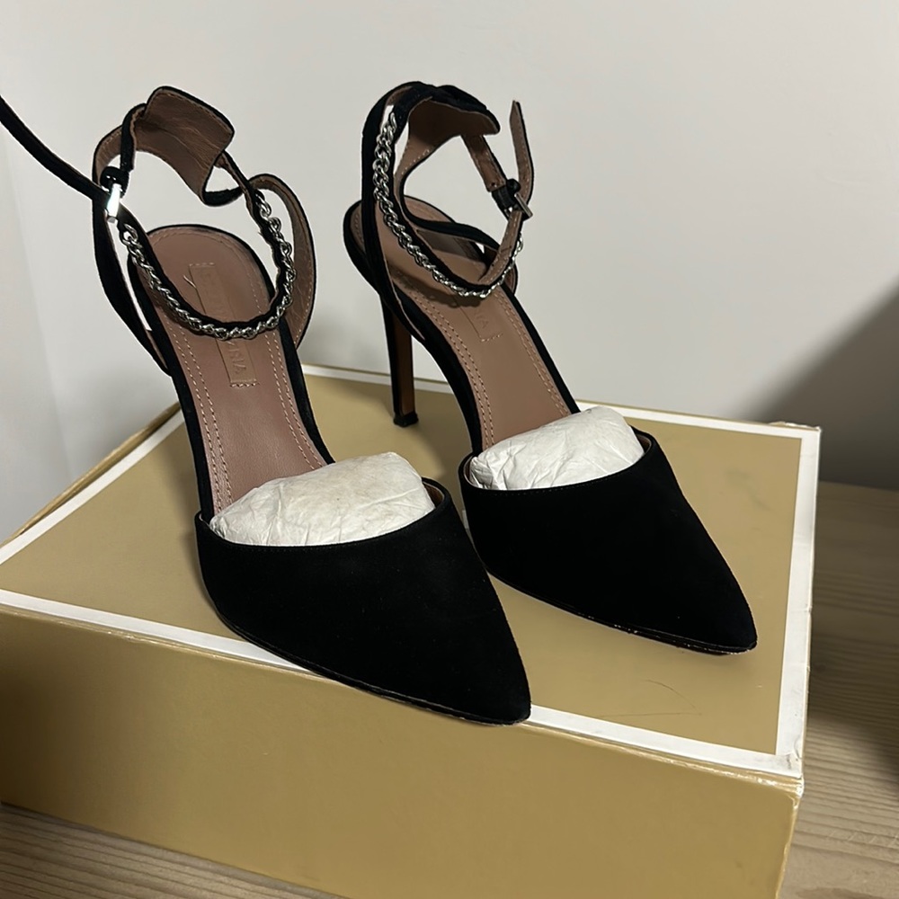 BCBG maxAzaria